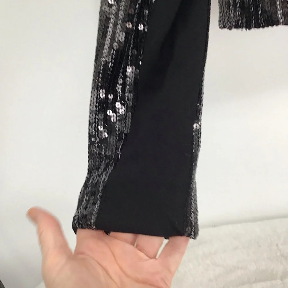 Cache Women’s Cropped Sequined Jacket Stretch Party Holiday NWT Size Large - Picture 8 of 11